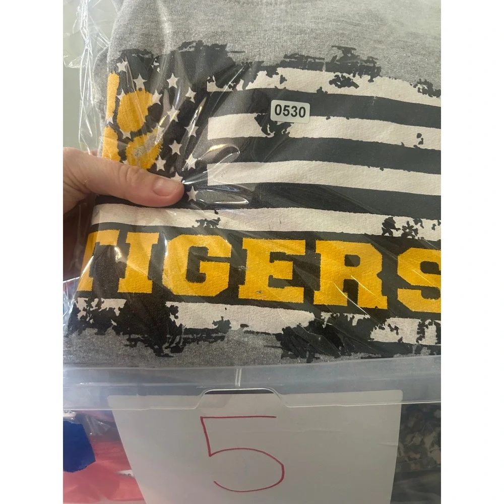 Boys/Girls Bundle of 2 Black & Gold Tigers Sweatshirts Youth Medium- Loreauville